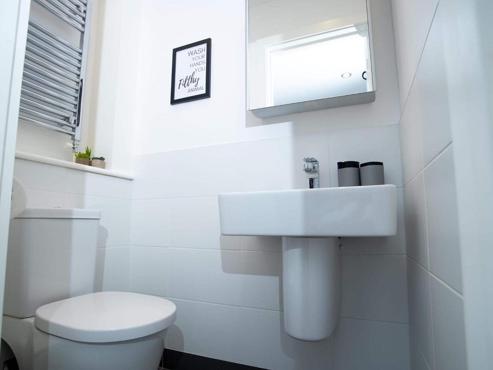 Pembroke House Apartments Exeter For Families Business Relocation Free Parking エクステリア 写真